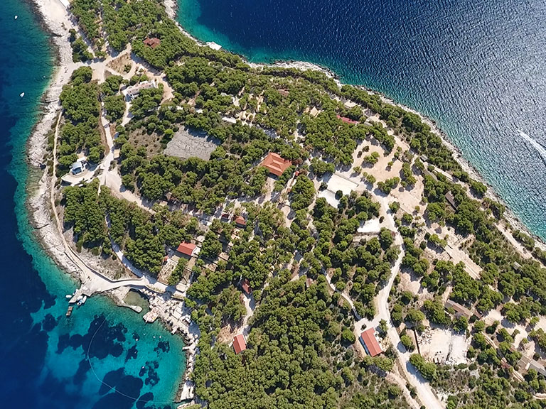 Insel mieten Kroatien Incentivereisen Firmenevent Firmenreisen Insel von oben Drone