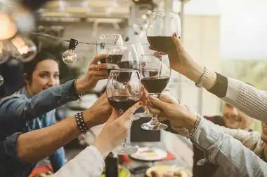 Firmenjubilaeum Corporate Resort Collection Gemeinsames Dinner mit Kollegen