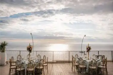 Mallorca Incentive Tagung Buyout Teamevent Workation Offsite Gala Dinner Meer Terrasse